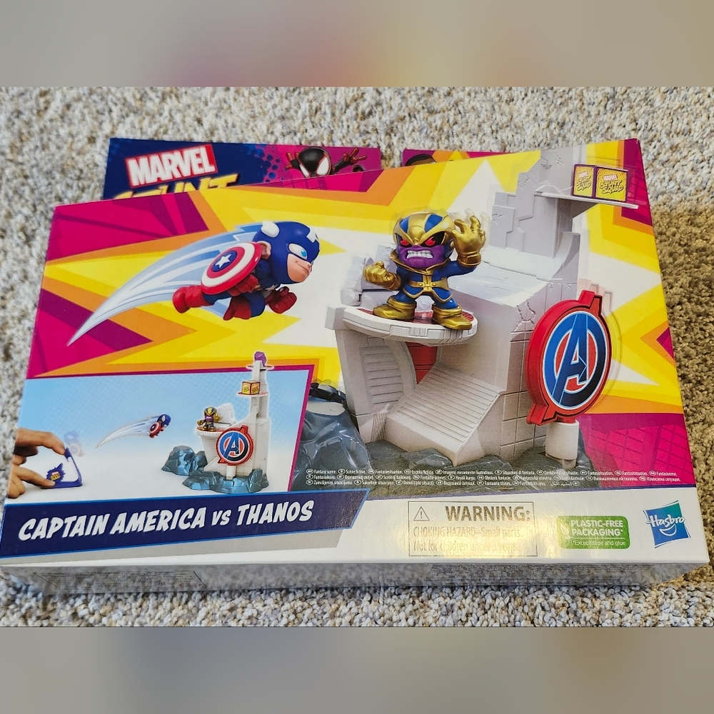 New Marvel Captain America va Thanos action toy